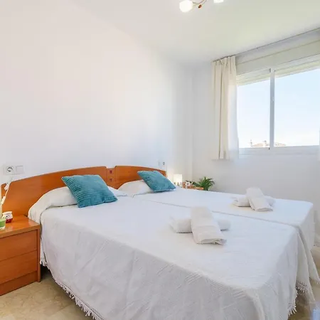 La Paloma With Pool - Happy Apartment Fuengirola